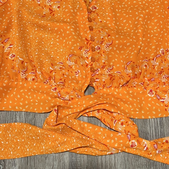 Joie Floral Button Up Crop Top With Tie Front - Picture 7 of 15